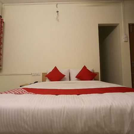 Oyo Flagship 31042 Sunil Residency Hotel Kojambuttúr Kültér fotó