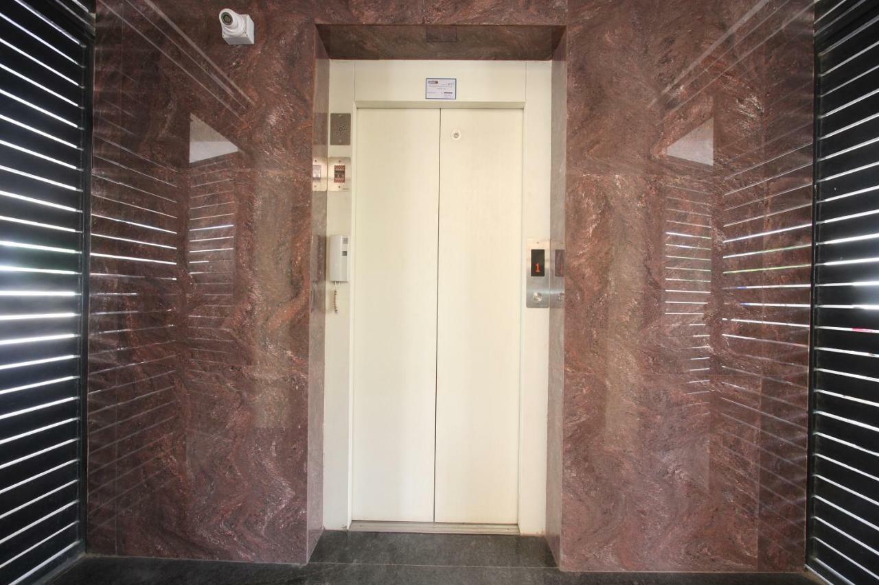 Oyo Flagship 31042 Sunil Residency Hotel Kojambuttúr Kültér fotó