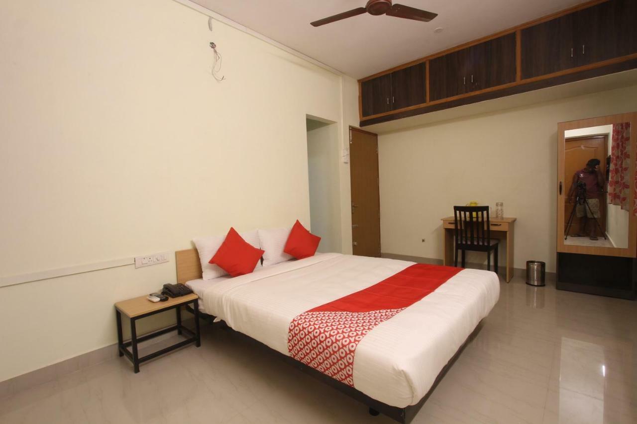 Oyo Flagship 31042 Sunil Residency Hotel Kojambuttúr Kültér fotó